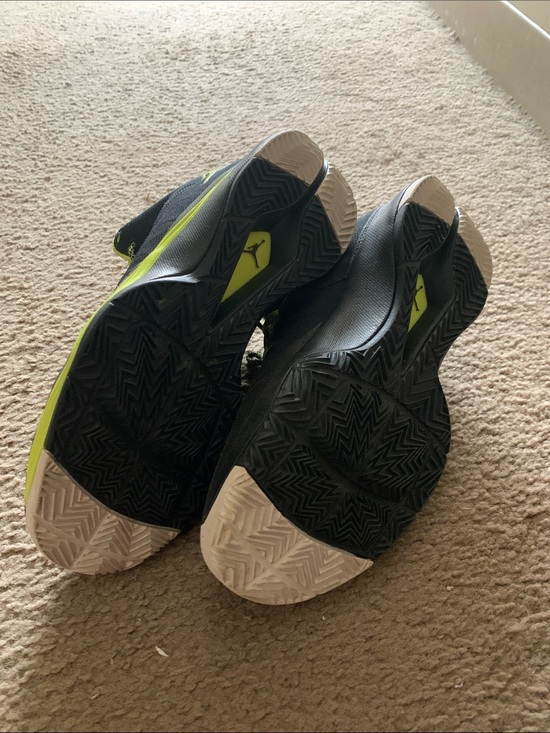 Jordan Super.Fly 2 Men’s Black and Volt High-Top Basketball Shoes main image 4